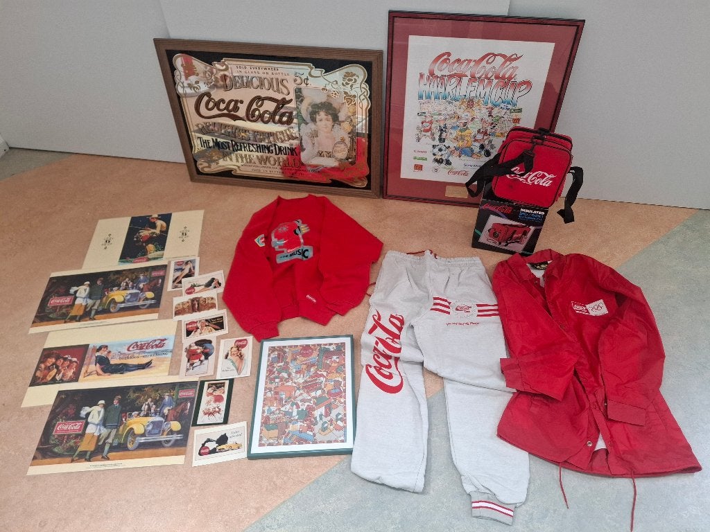 Grote Coca-Cola verzameling: kleding, posters, reclameborden, Verzamelen, Ophalen of Verzenden, Zo goed als nieuw, Overige typen