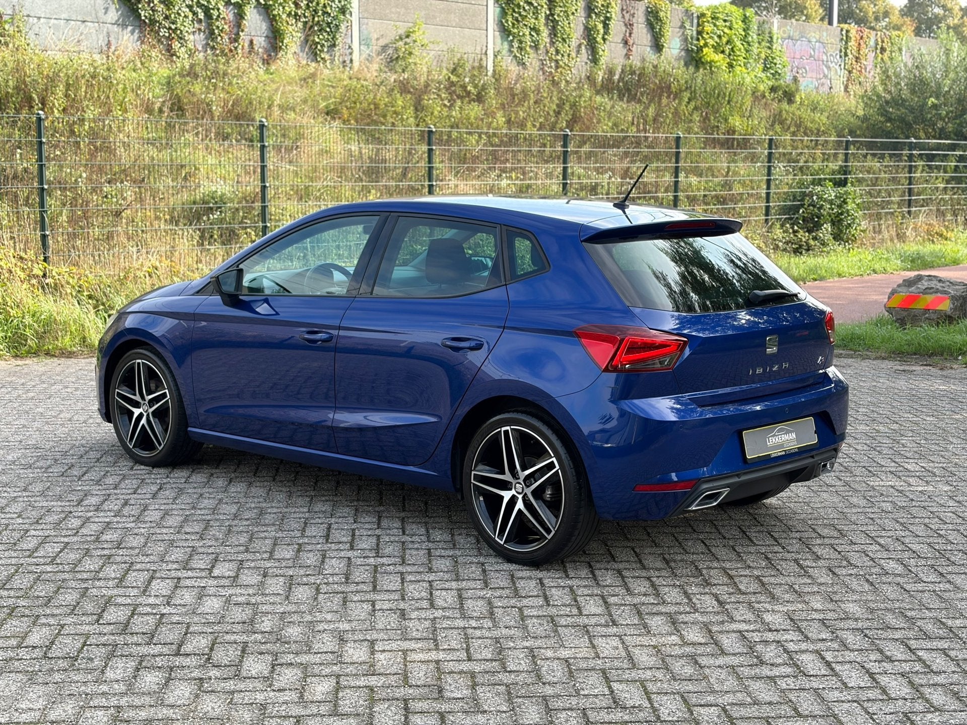SEAT Ibiza 1.0 TSI FR DSG I PDC I LED I CLIMA I CRUISE I STO, Gebruikt, 116 pk, Ibiza, Bedrijf