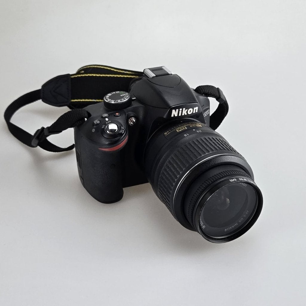 Nikon D3200 Camera + 18-55mm Lens, Nikon, Zo goed als nieuw, Support@nikon.com, Nikon Corporation
Shinagawa Intercity Tower C
2-15-3, Konan, Minato-ku
Tokyo 108-6290
Japan