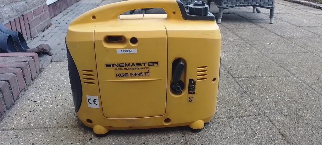 Kipor koffer aggregaat invertor 1000 watt., Ophalen, Gebruikt, Minder dan 5 kVA, Benzine