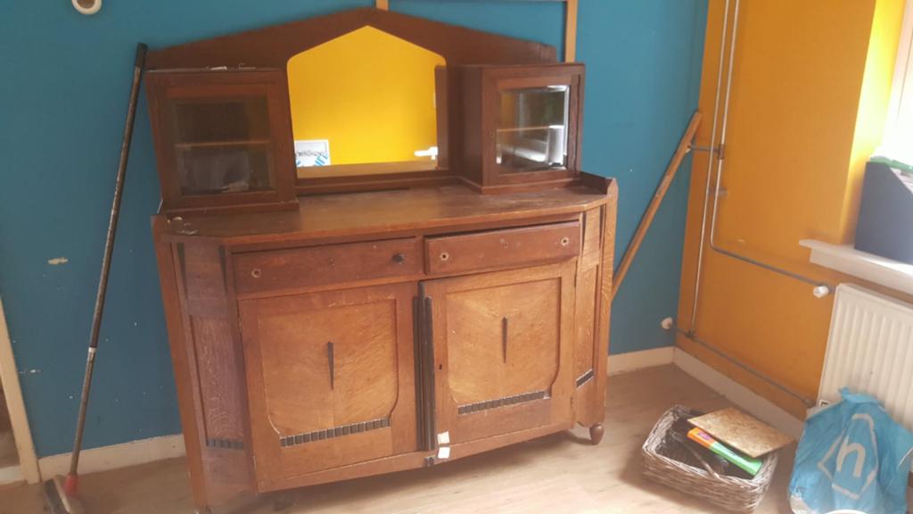 Dressoir met spiegel en vitrinekastjes, Antiek en Kunst, Antiek | Meubels | Kasten, Ophalen