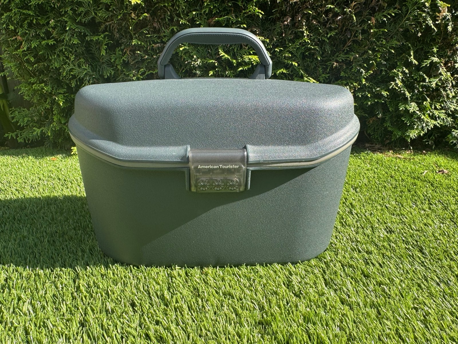 American Tourister Beautycase - donkergrijs, Sieraden, Tassen en Uiterlijk, Ophalen of Verzenden, Zo goed als nieuw, Grijs, Met slot