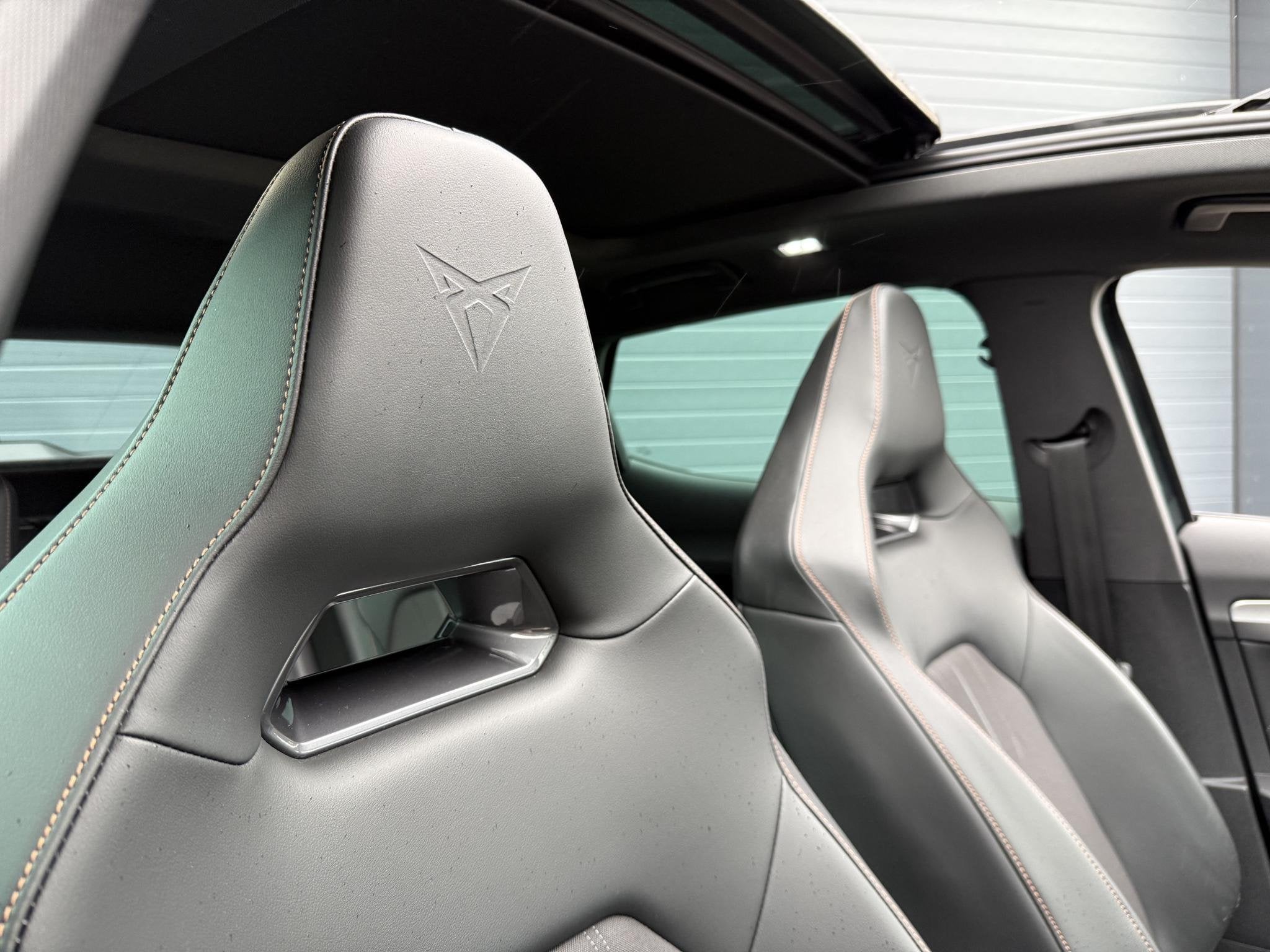 CUPRA Formentor 1.4 eHybrid VZ DSG 245 PK Copper | Pano | Ku, Auto's, Stof, Gebruikt, 4 cilinders, Formentor