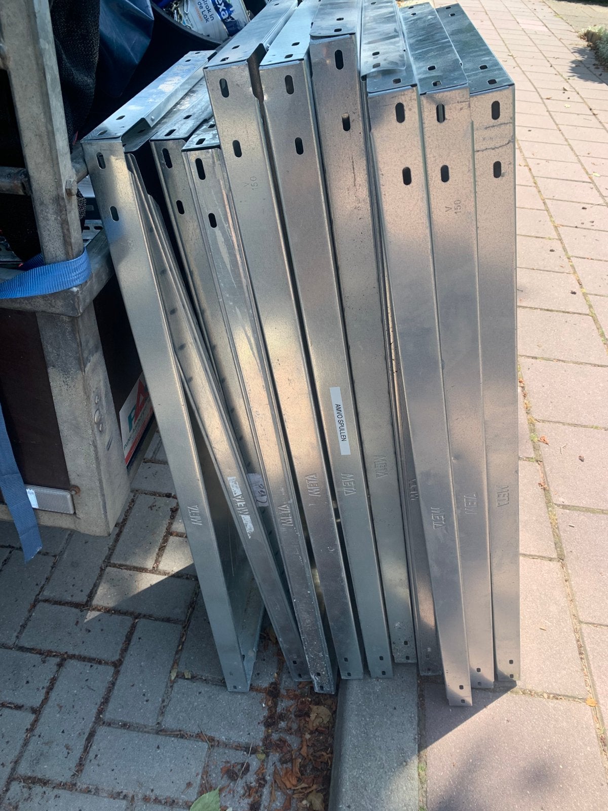 11 META stelling legbladen. Draaggewicht 150kg per stuk, Ophalen, Gebruikt