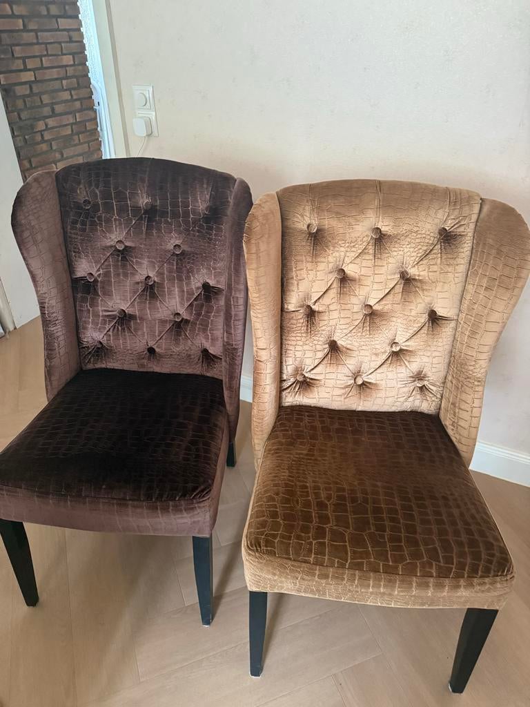 6 eetkamerstoelen, 3 donkerbruin en 3 goudbruin, Ophalen, Gebruikt, Bruin, Stof