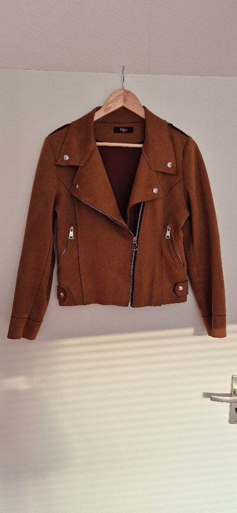 Enjoy cognac kleurig jasje/colbert, suède-achtige look, M, Maat 38/40 (M), Bruin, Enjoy, Ophalen of Verzenden