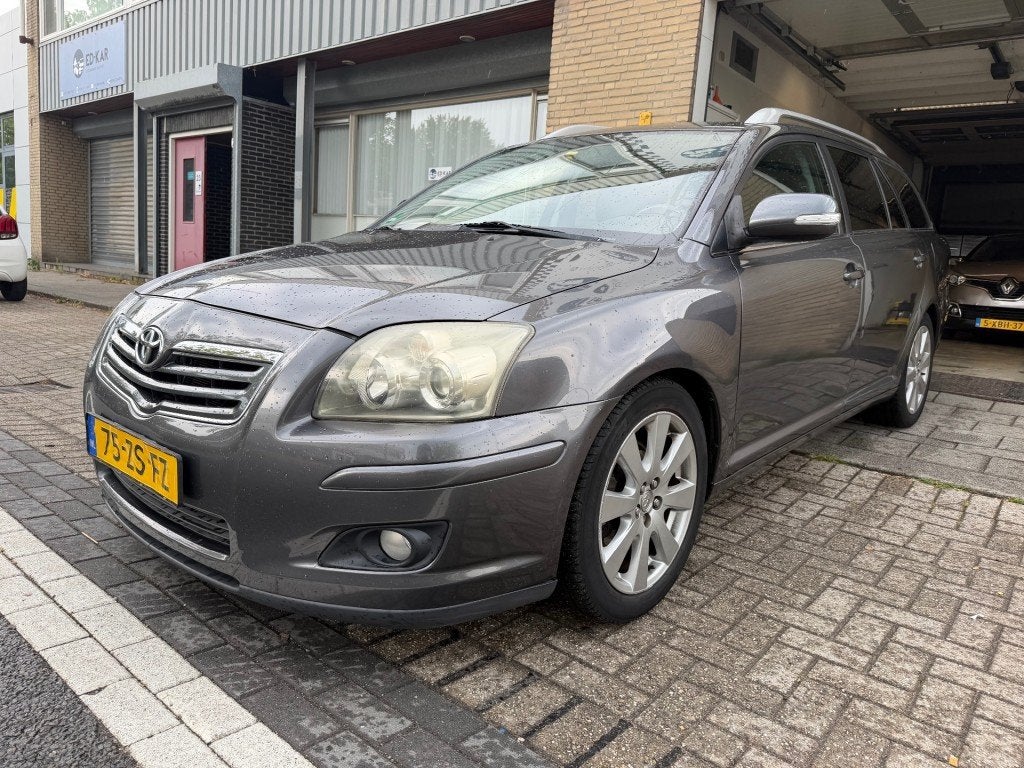 Toyota AVENSIS 2.4 VVTi Luna Business LEER NAVI CLIMA PDC TR, Auto's, Toyota, 4 cilinders, 163 pk, 2362 cc, Euro 4