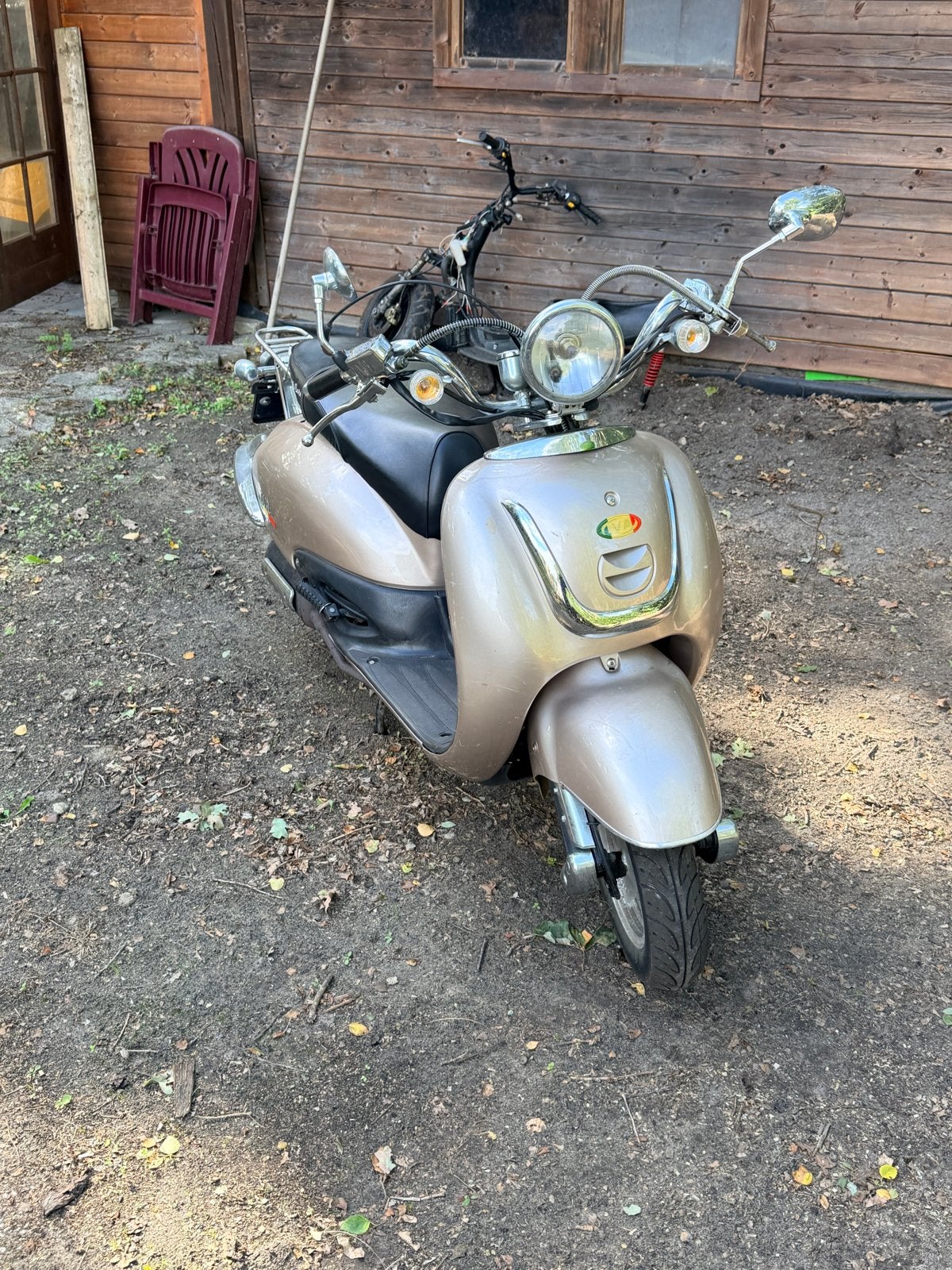 IVA Scooter - Goed onderhouden met lichte gebruikssporen, Ophalen, Gebruikt, Benzine, Overige merken
