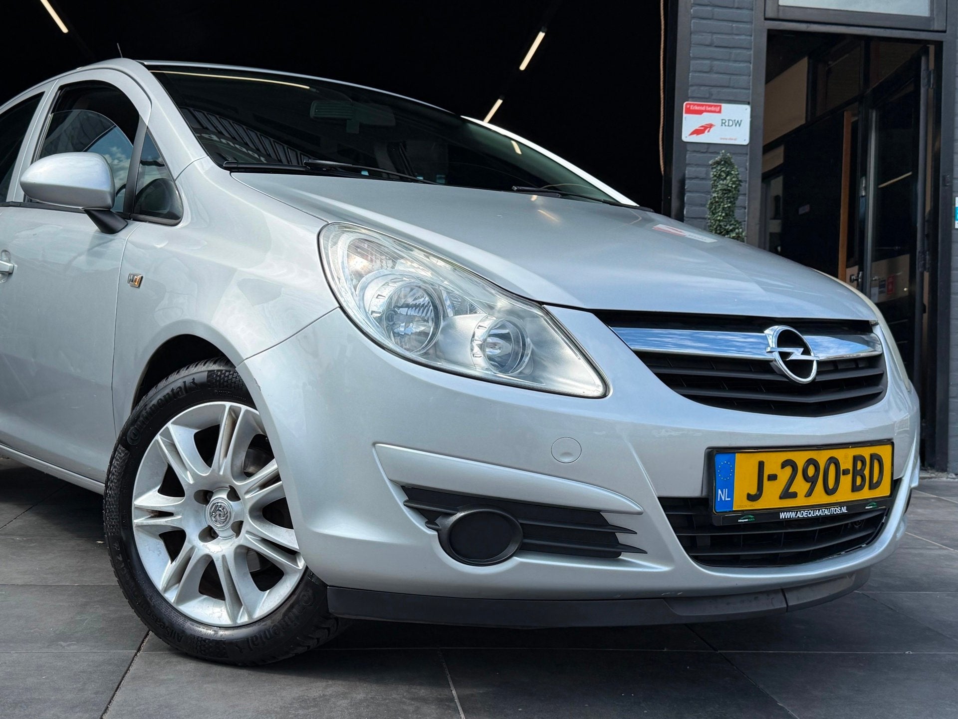 Opel Corsa 1.2-16V Selection|APK|Trekhaak|Airco|5 Deuren, Voorwielaandrijving, Stof, Gebruikt, 4 cilinders