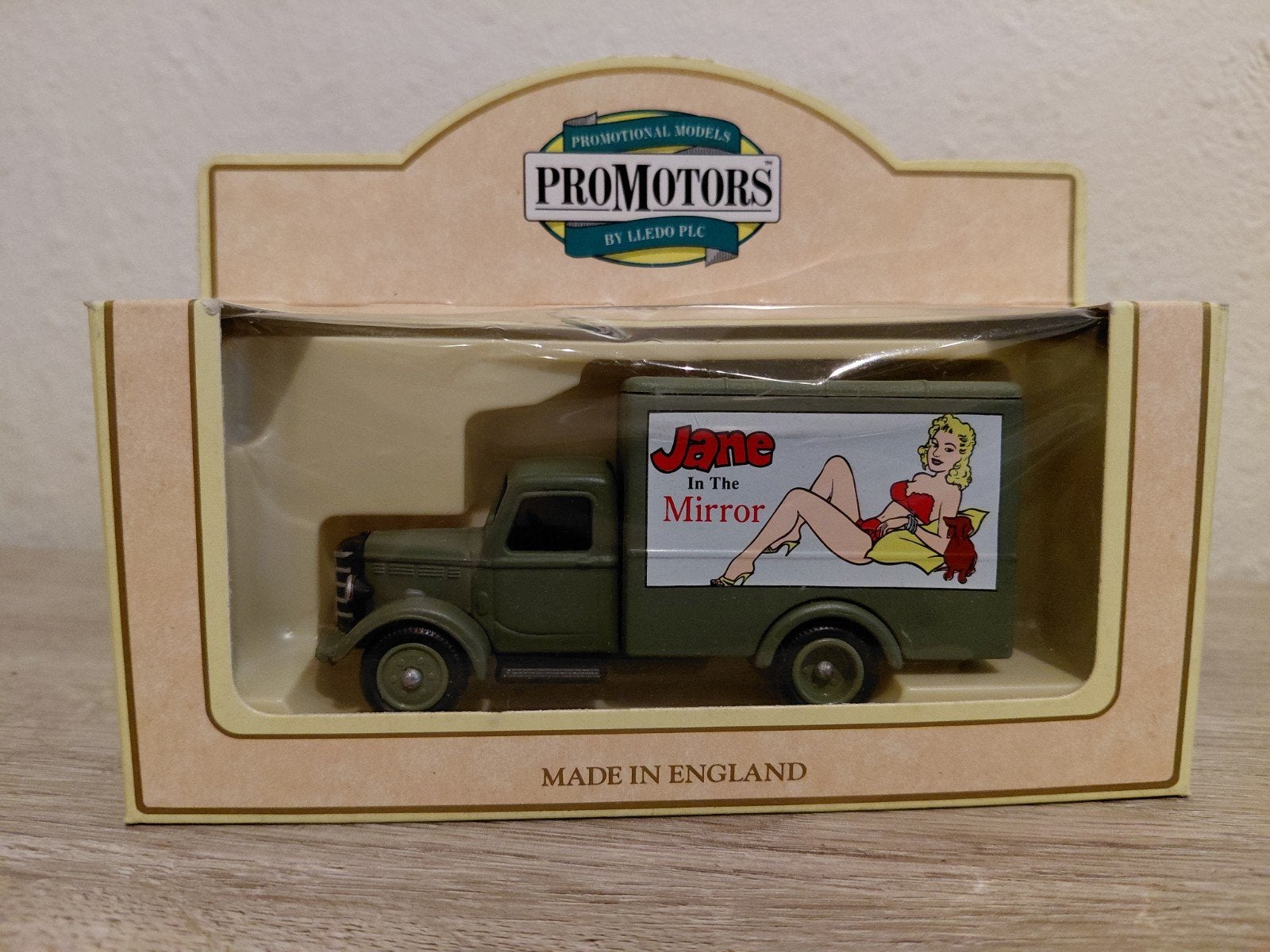 'Jane In The Mirror' Bedford Truck, Hobby en Vrije tijd, Modelbouw | Auto's en Voertuigen, Overige merken, Verzenden, Groter dan 1:32