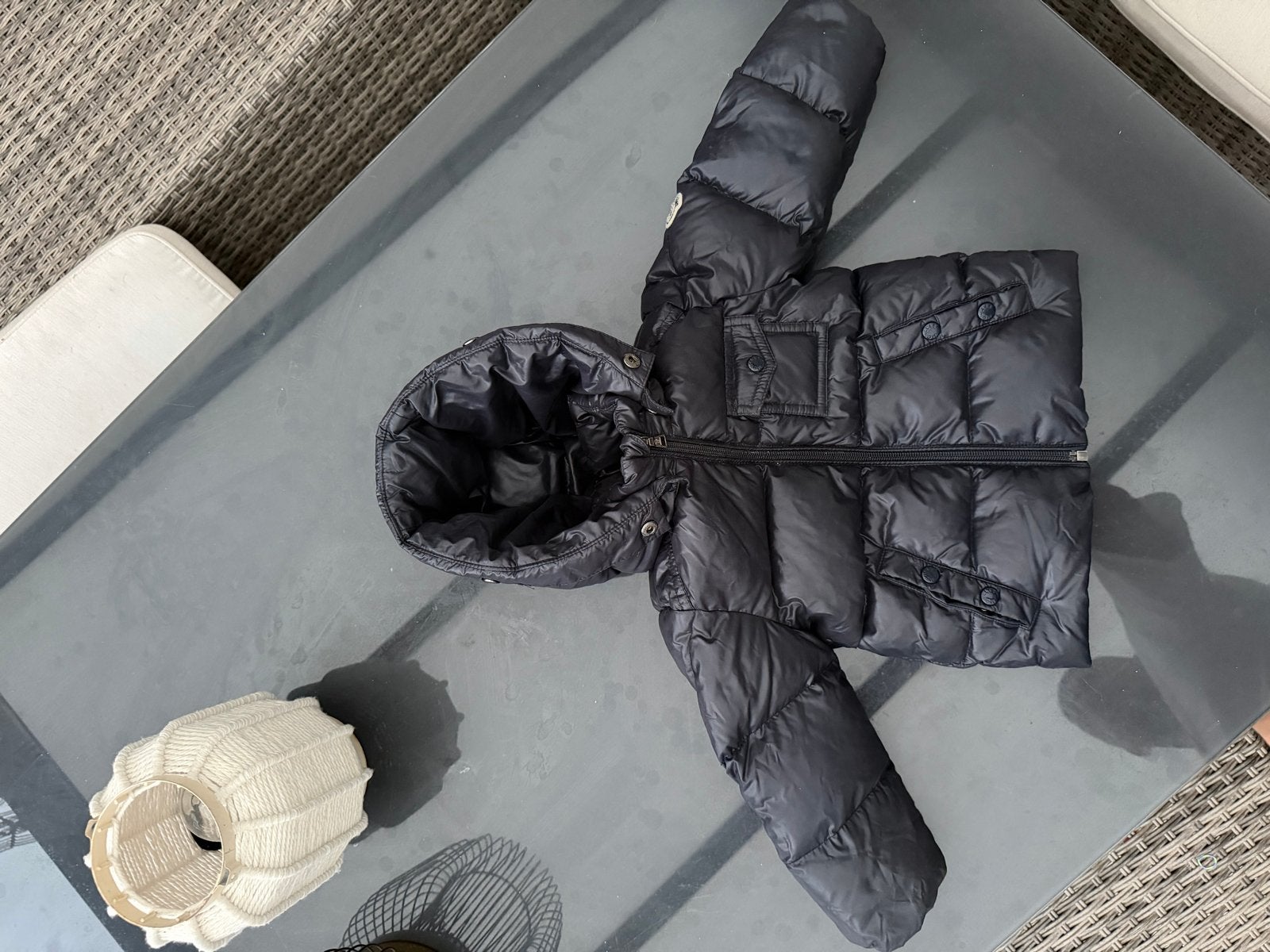 Moncler kinderjas - Donkerblauw donsjack met capuchon, Ophalen of Verzenden, Zo goed als nieuw, Jongen of Meisje