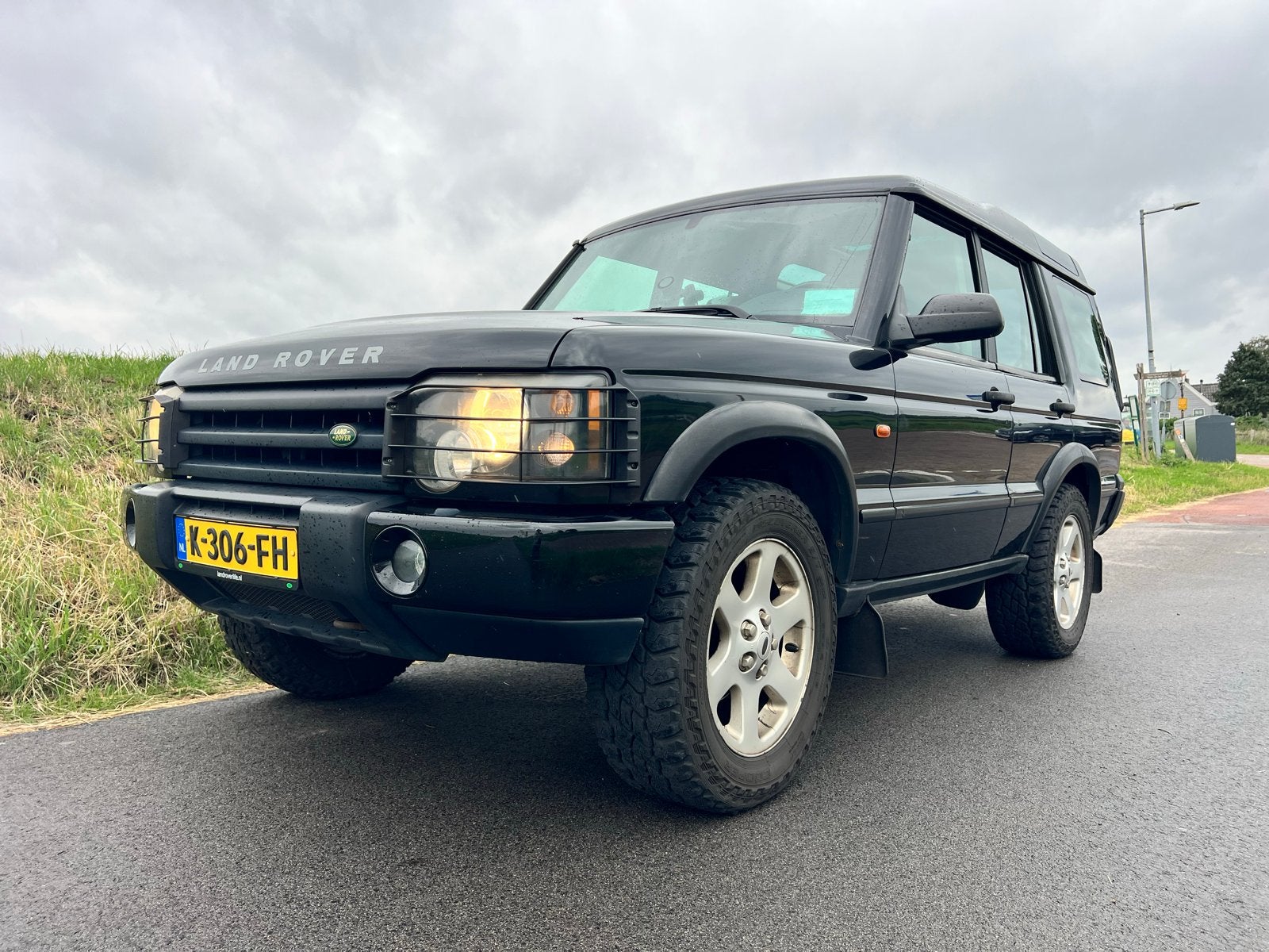 Land Rover Discovery 2002 Zwart