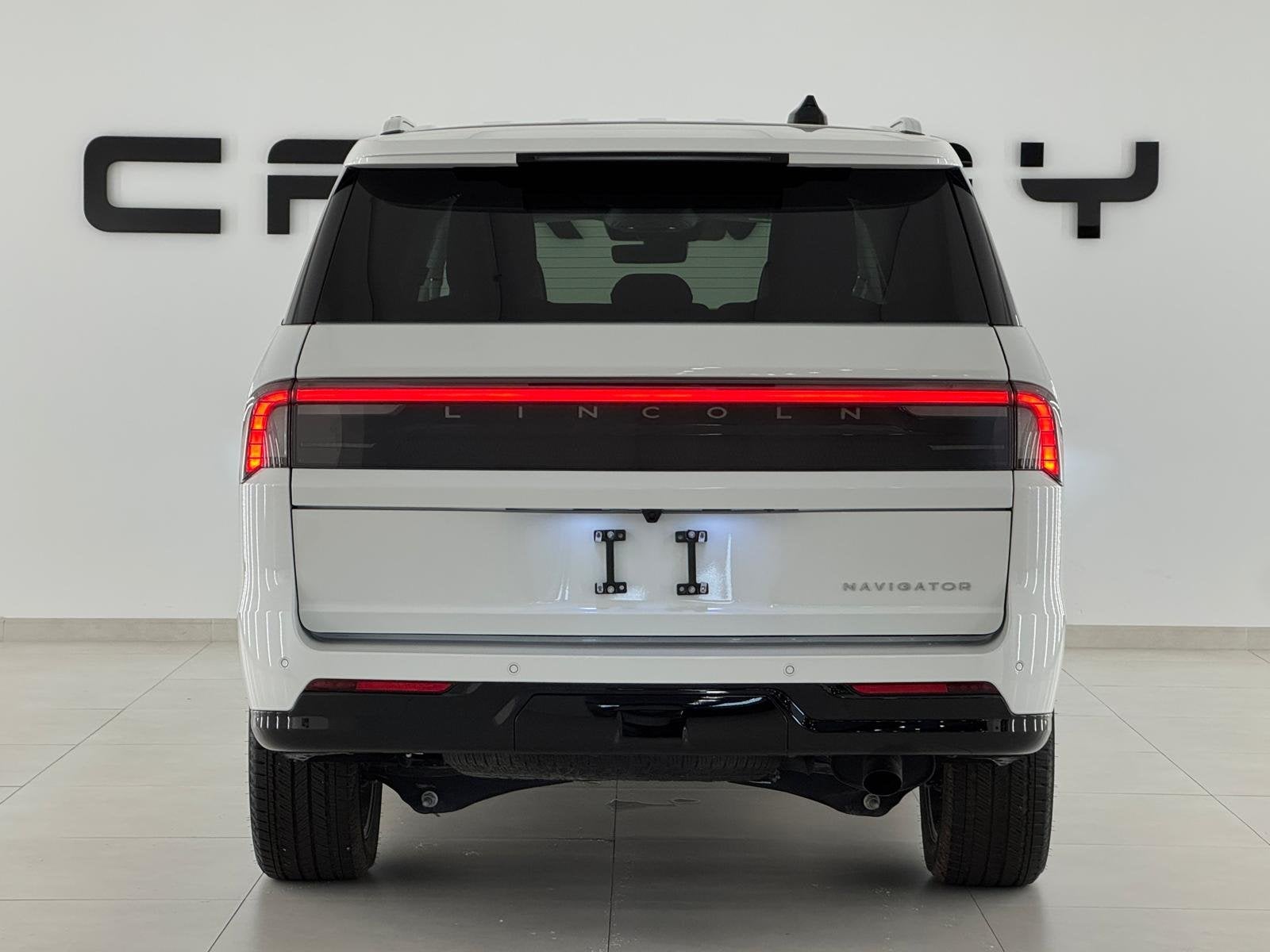 Lincoln Navigator 3.5L V6 EcoBoost Black Label (bj 2026), Auto's, Lincoln, Automaat, Zwart, Automatische klimaatregeling, 7 stoelen