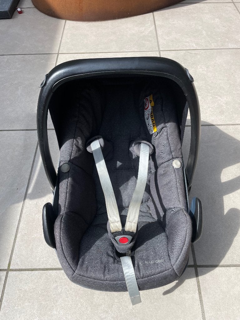 Maxi-Cosi Pebble Plus autostoel + 2wayFix Isofix basis, Ophalen, Gebruikt, Isofix, 0 t/m 13 kg