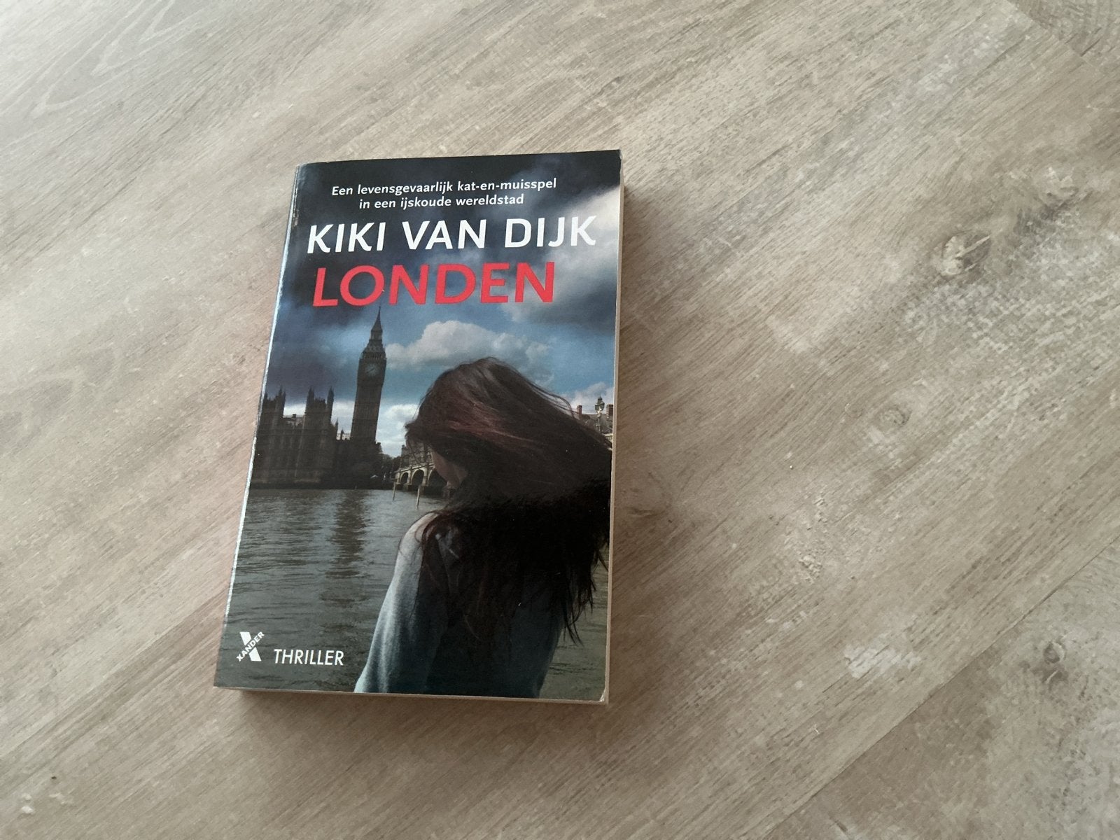Kiki van Dijk - Londen (Thriller), Boeken, Ophalen of Verzenden, Gelezen, Europa overig