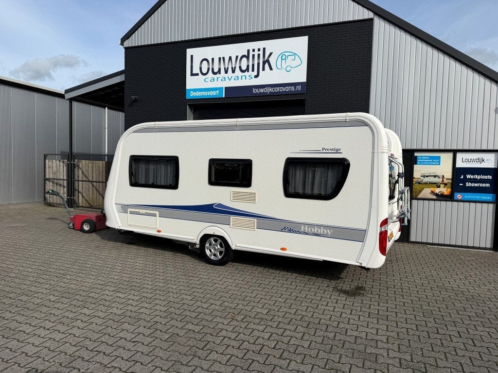 HOBBY Prestige 495 UFE ’11 (Mover, Fransbed), Caravans en Kamperen, Rondzit, Hobby, Bedrijf, Lengtebed