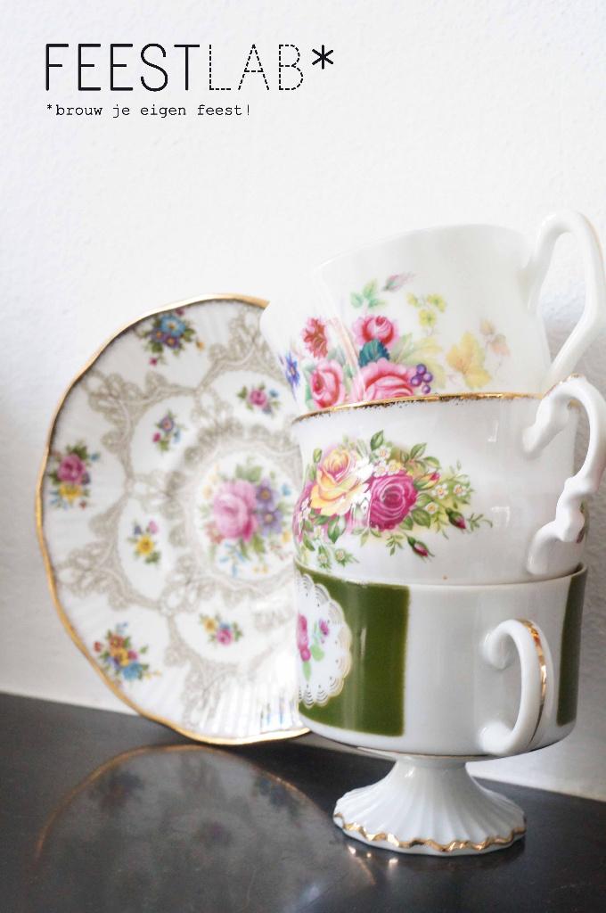 vintage high tea servies huren 200 personen!!, Ophalen, Gebruikt, Verjaardag