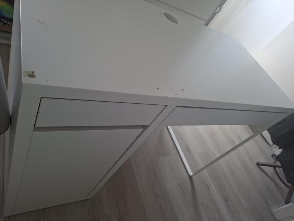 Gebruikt IKEA Micke bureau, Huis en Inrichting, Bureaus, Ophalen, Gebruikt