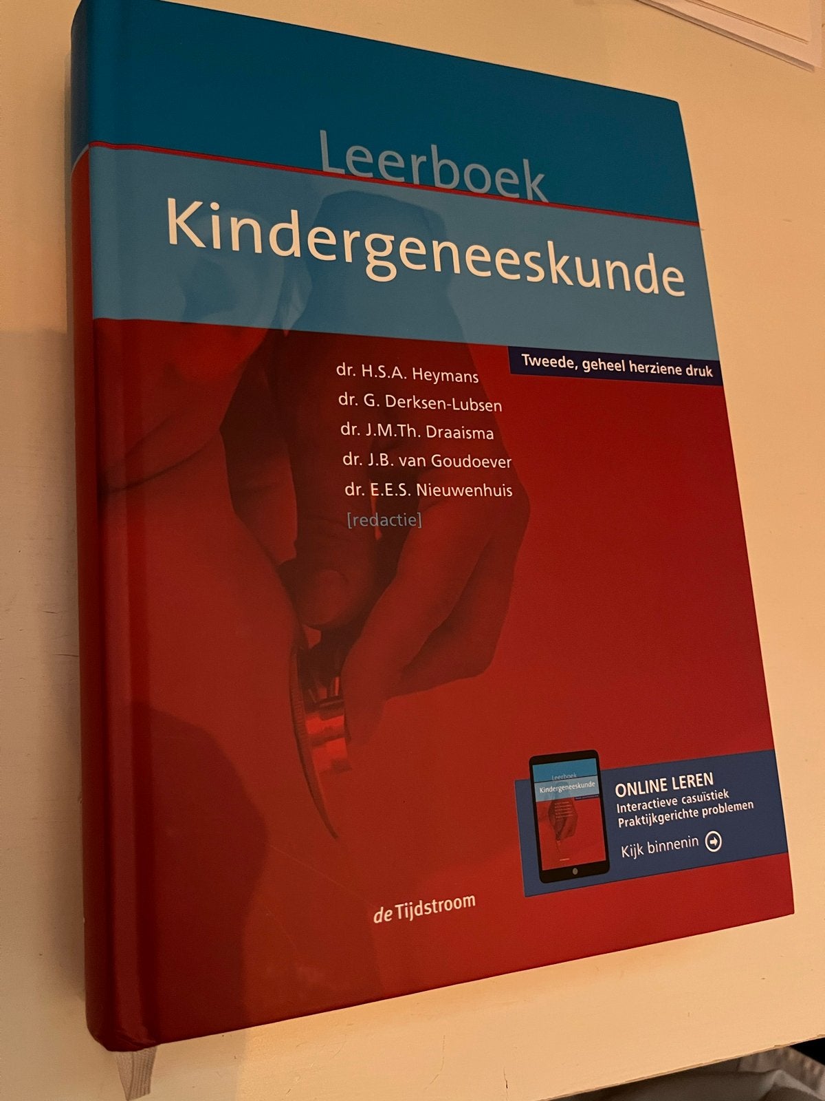 Leerboek Kindergeneeskunde - Tweede, geheel herziene druk, Ophalen of Verzenden, Beta, Zo goed als nieuw, WO