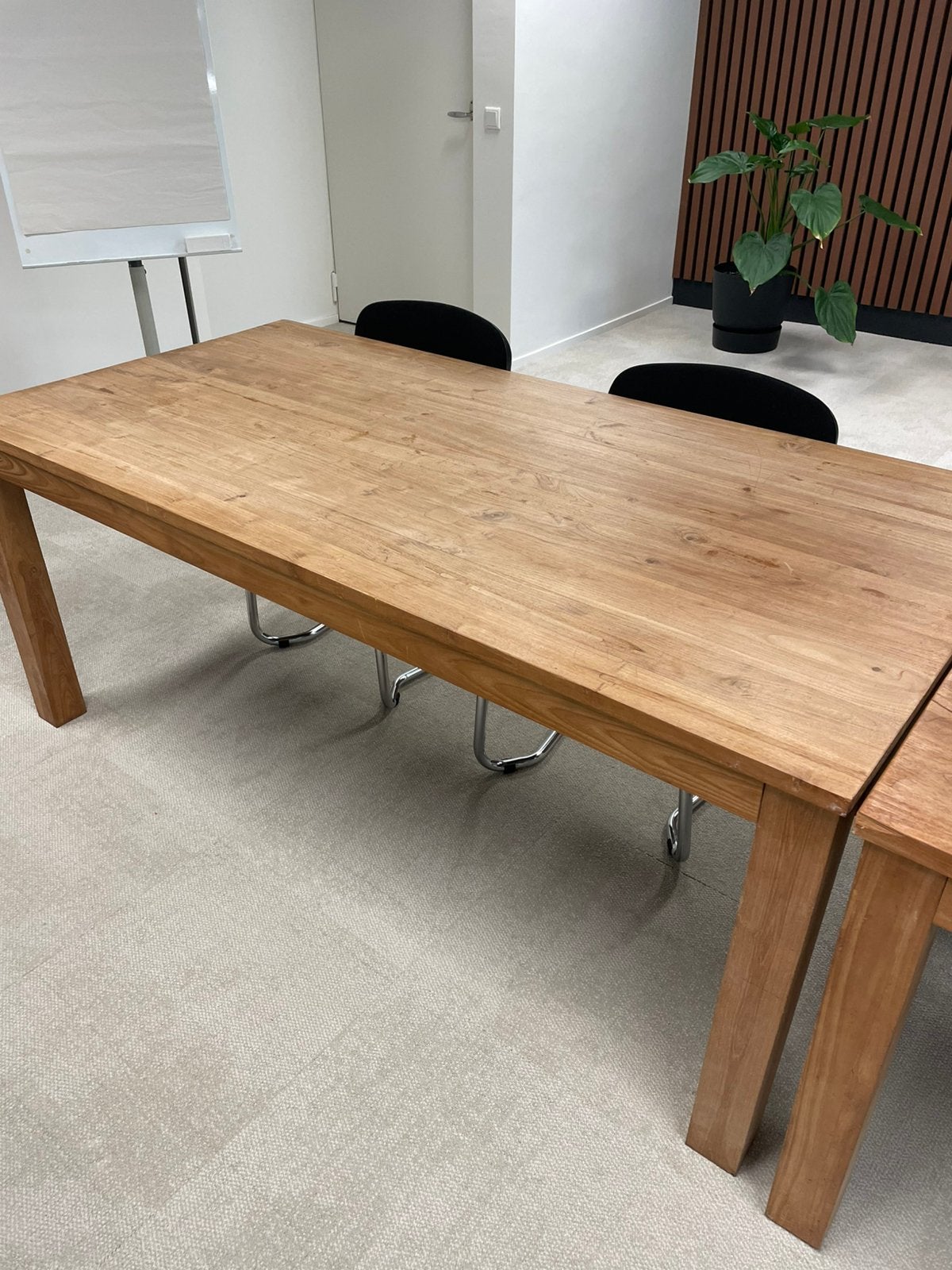 GRATIS houten tafels, Huis en Inrichting, Tafels | Eettafels, Ophalen, 50 tot 100 cm, Zo goed als nieuw, 150 tot 200 cm