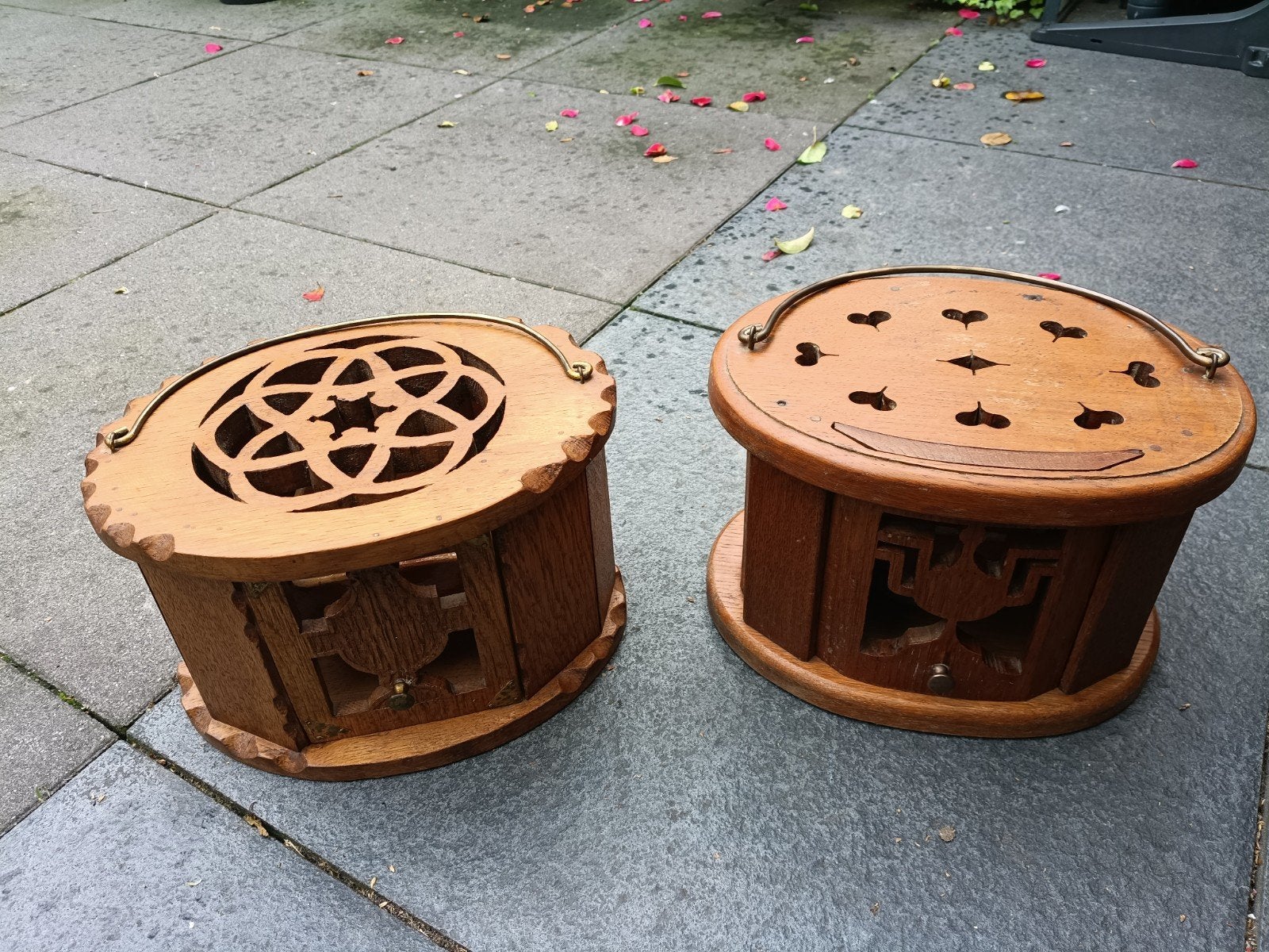Set van 2 antieke houten stoofjes met aardewerken pot, Ophalen of Verzenden