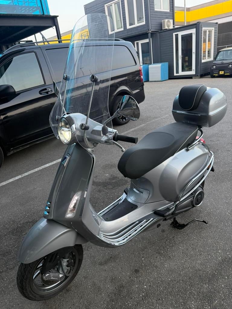 Vespa (Elletrica) 45 2021! Mooi en complete Vespa, Ophalen, Onbekend, Zo goed als nieuw, Vespa