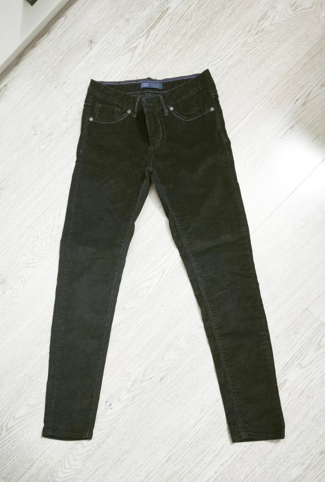 Levi’s Girls Corduroy Slim Pants – Size 10 REG (9-10 years), Zwart, Nieuw, Ophalen of Verzenden, Maat 34 (XS) of kleiner
