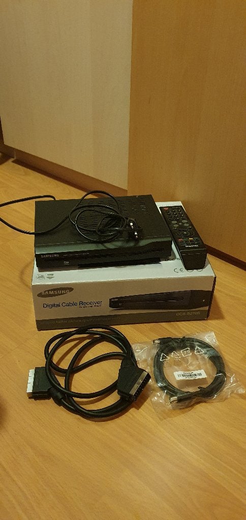Digital cabel receiver DCB- B270R, Ophalen of Verzenden, Zo goed als nieuw, Overige systemen, Overige merken