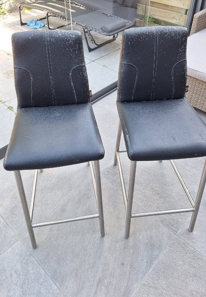 2 stuks zwate barstoel, Ophalen, Gebruikt, 60 tot 90 cm, Leer