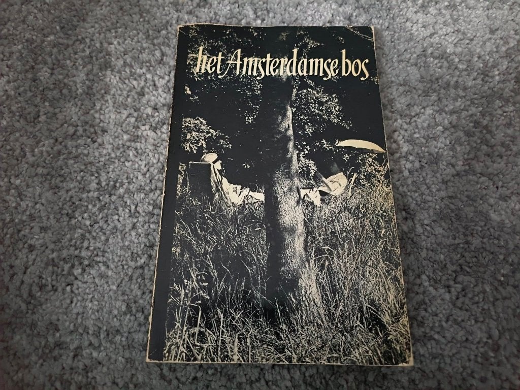 Het Amsterdamse Bos( in 4 talen), Boeken, Mej. Ir. J.H. Mulder, Giel Bakker & Cok van Heesch, Ophalen of Verzenden, 20e eeuw of later
