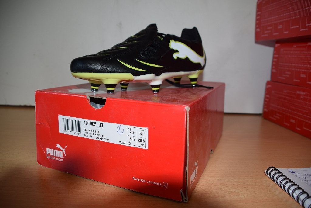voetbalschoenen, Maat XS of kleiner, Schoenen, Nieuw, Ophalen of Verzenden