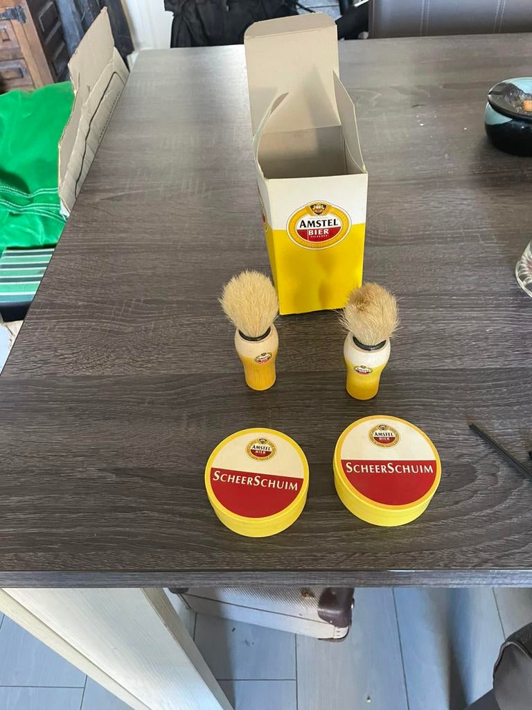 Scheerschuimset van amstel, Verzamelen, Ophalen of Verzenden, Zo goed als nieuw, Amstel