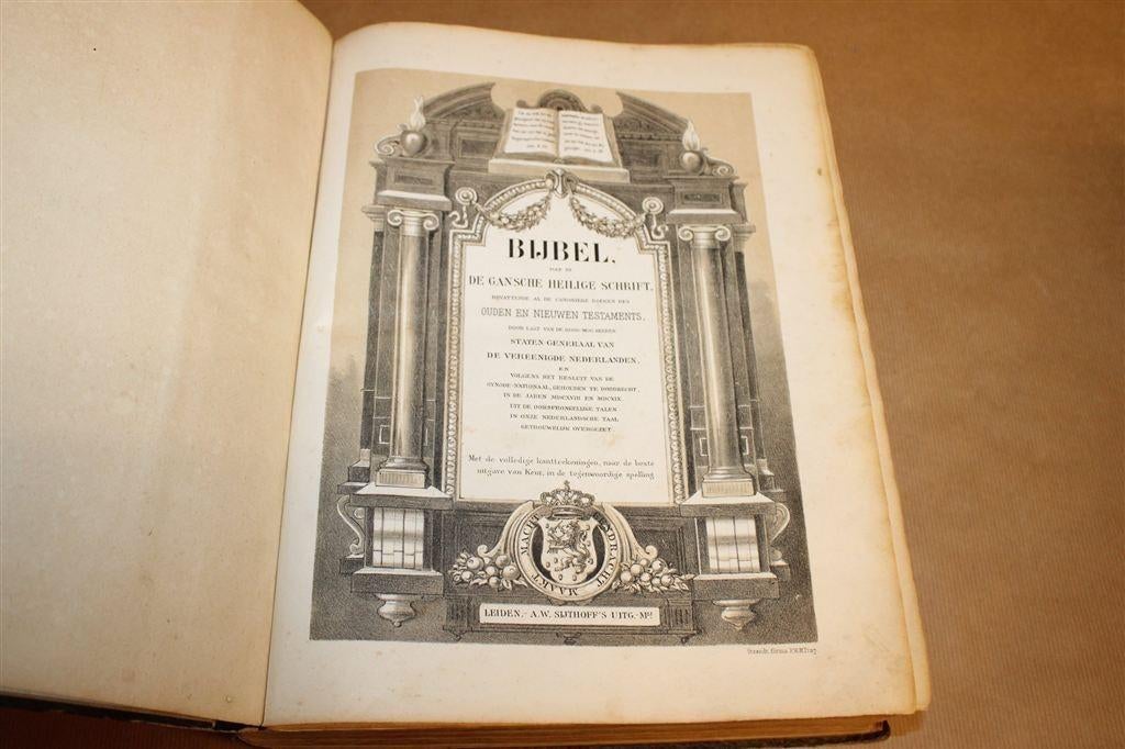 Antieke Statenbijbel Sijthoff Grootformaat 1900 Illustraties, Antiek en Kunst, Ophalen of Verzenden