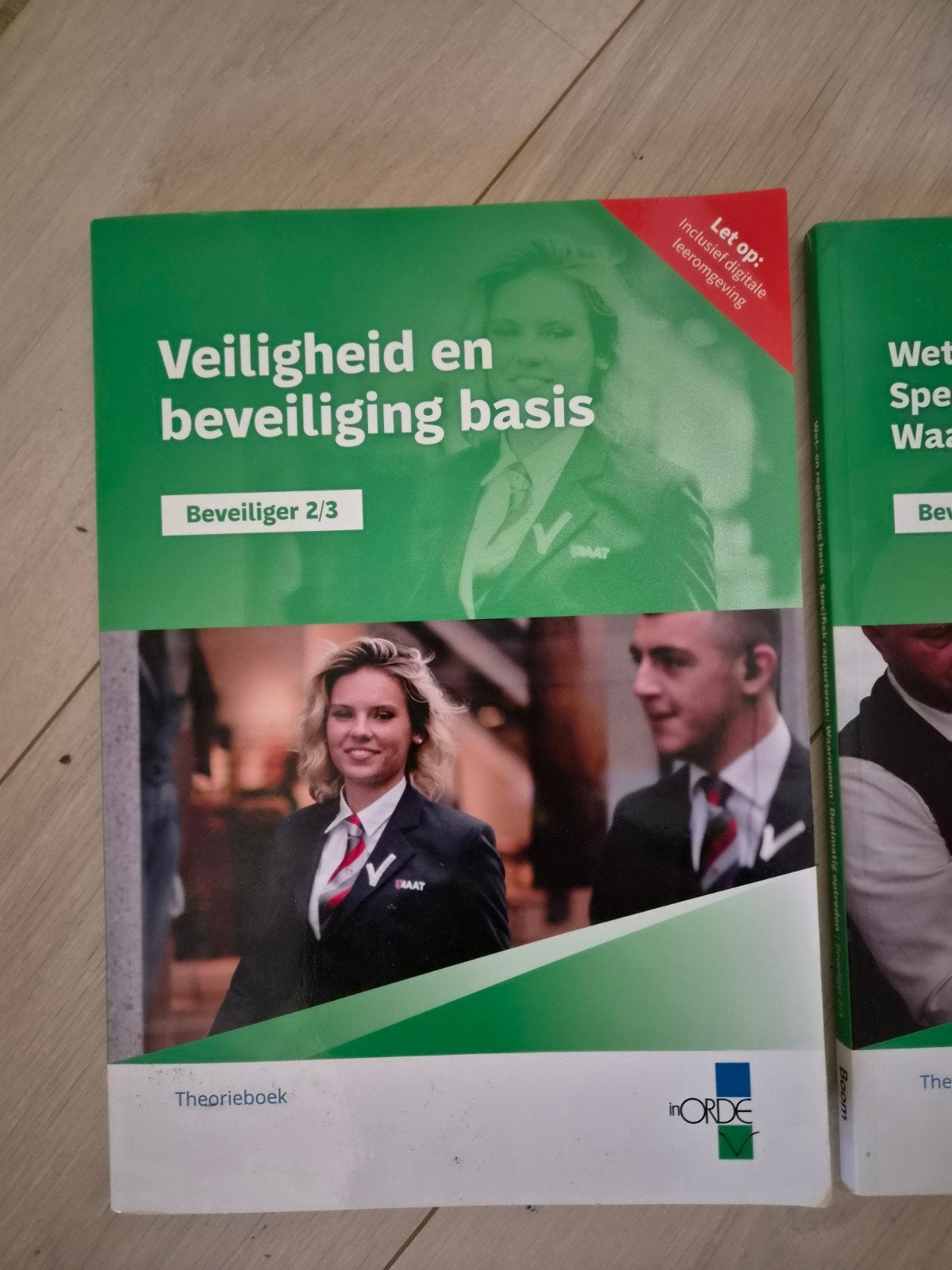 Beveiliger 2/3 Theorieboeken -, Boeken, Ophalen of Verzenden, Zo goed als nieuw, MBO, Onbekend