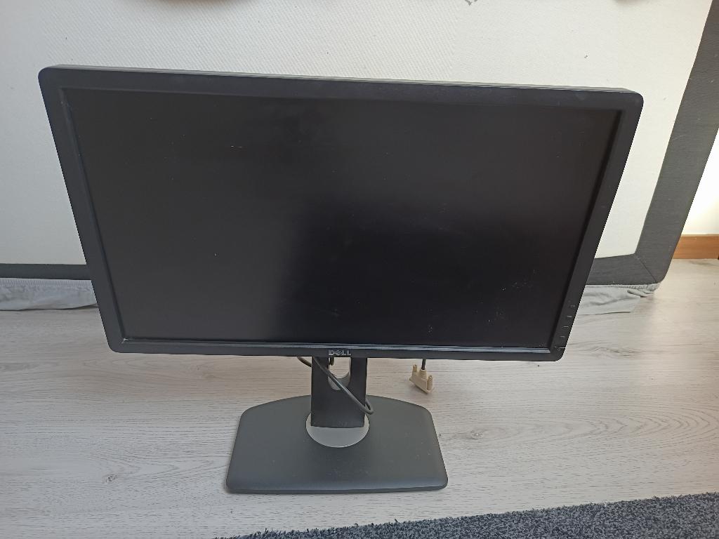 Dell UltraSharp Monitor 23", DVI, IPS, Full HD, Zo goed als nieuw