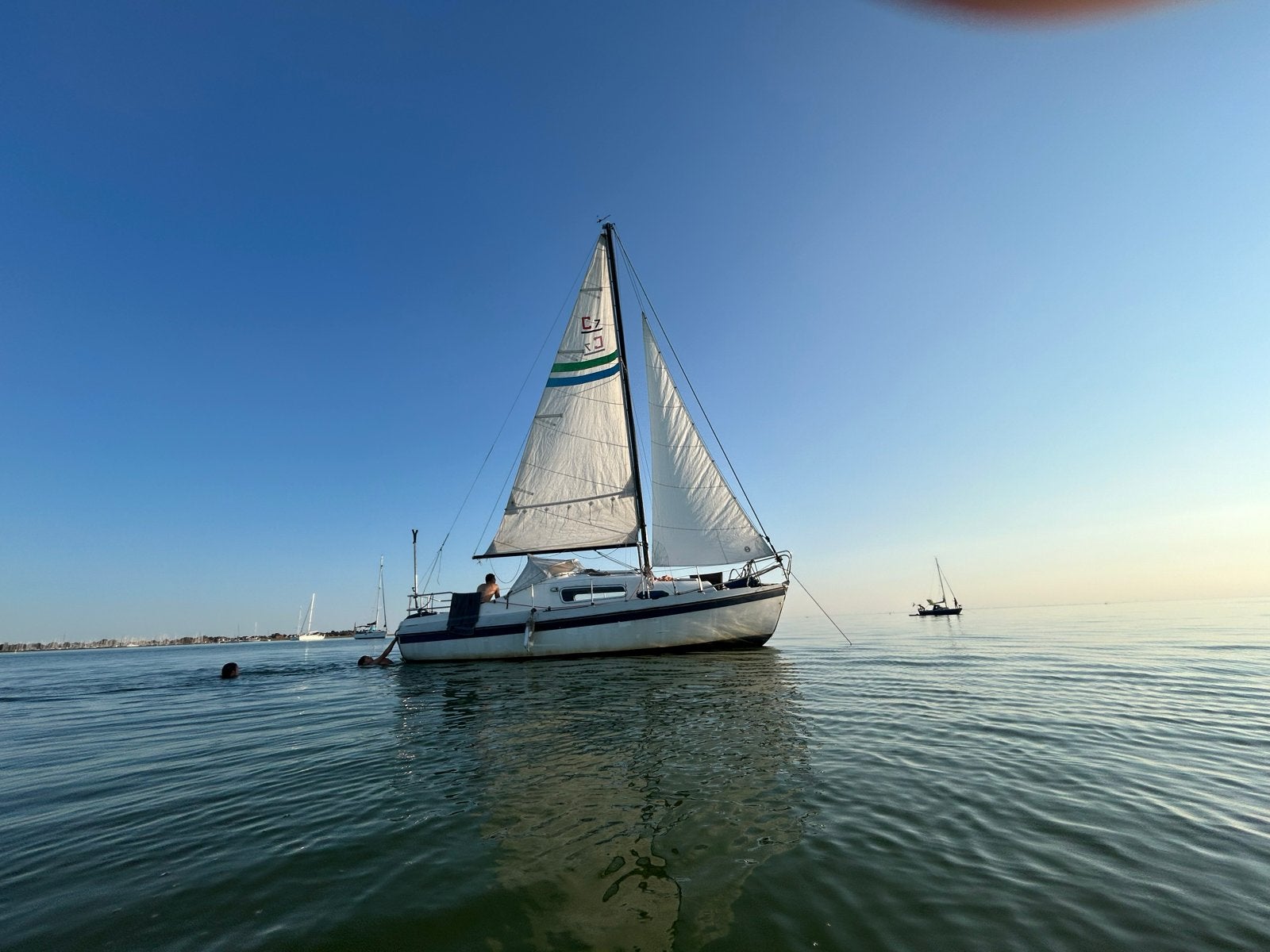 Zeilboot met kajuit - Ideaal voor dagtochten en weekendjes w, Watersport en Boten, Overige merken, Gebruikt, Kleine kruiser, Ophalen of Verzenden