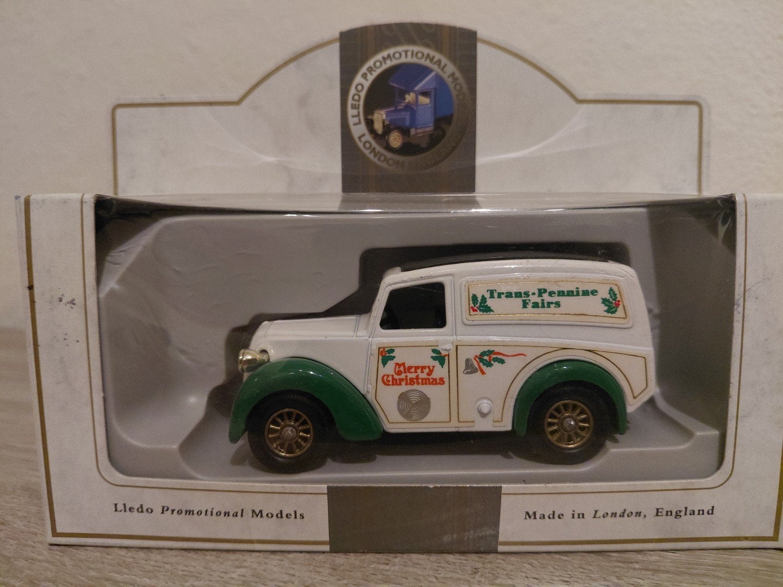 'Trans-Pennine Fairs' Morris Z Bestelwagen, Overige merken, 1:50 of kleiner, Verzenden, Nieuw