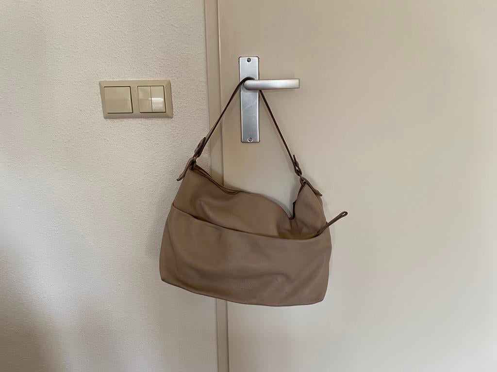Beige leren Fred de la Bretonniere tas., Sieraden, Tassen en Uiterlijk, Tassen | Schoudertassen, Ophalen of Verzenden, Gebruikt