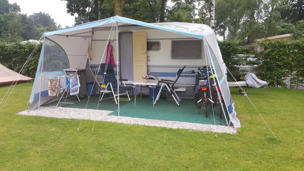 Issabella luifel, Caravans en Kamperen, Ophalen