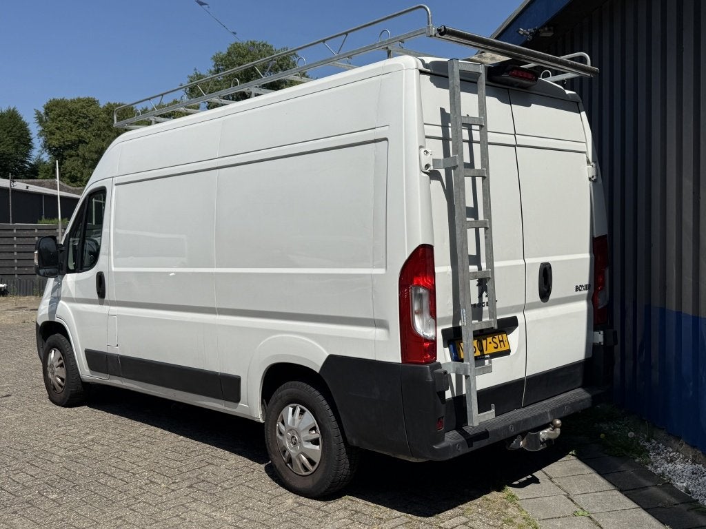Peugeot Boxer 330 2.0 HDI L2H2 Navi / Airco (bj 2018), Parkeersensor, Gebruikt, Euro 6, 4 cilinders