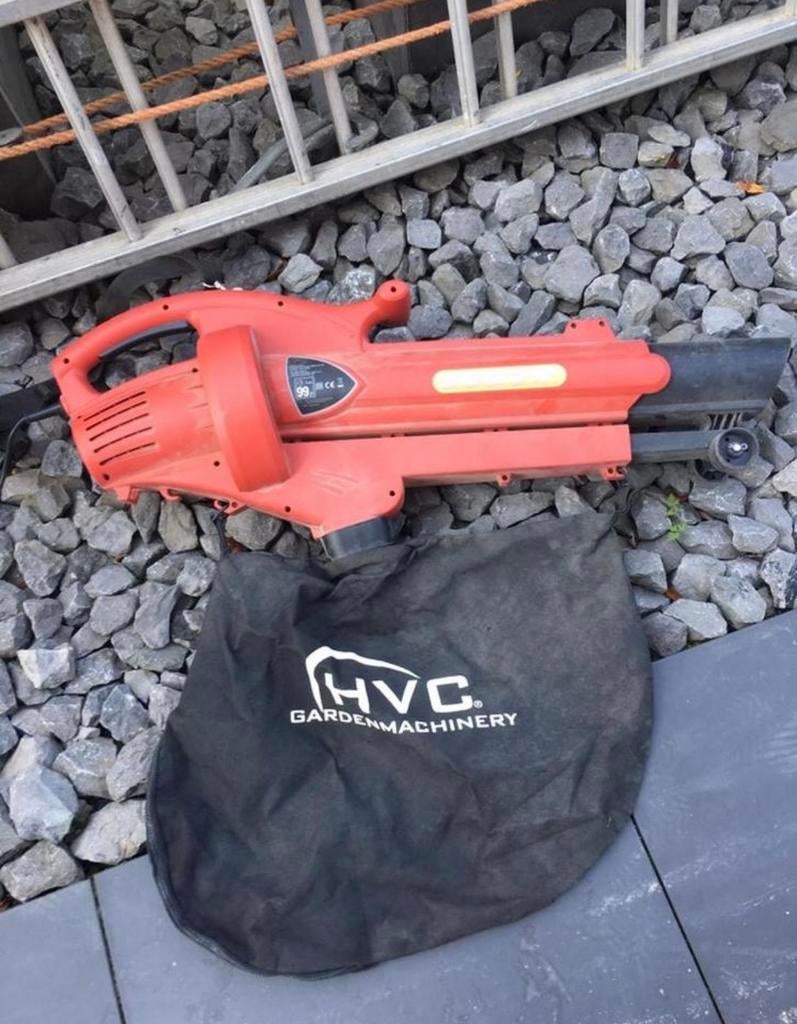 Krachtig HVC Bladblazer en bladzuiger 3000W zgan met 50L zak, Handgedragen, Ophalen of Verzenden, Zo goed als nieuw, Met opvangzak