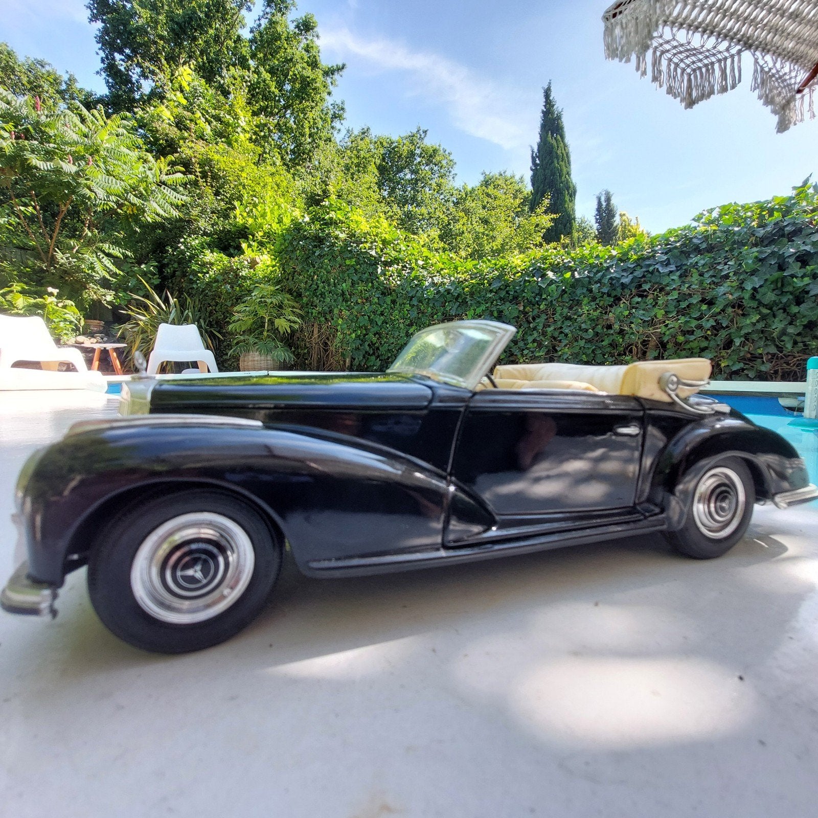 Maisto Mercedes-Benz 300 S Cabriolet Modelauto, Ophalen of Verzenden, Gebruikt, Maisto