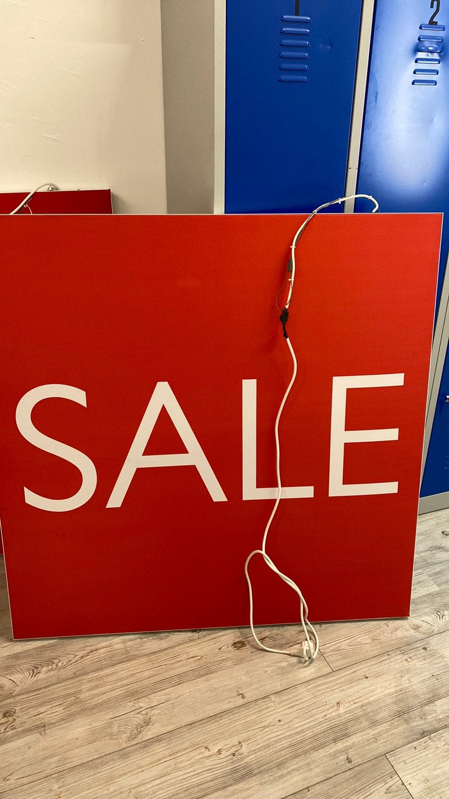 SALE displays LED, Ophalen, Zo goed als nieuw