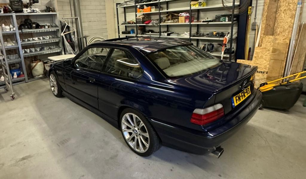 BMW 3-Serie 2.5 I 325 Coupe AUT U9 1992 Blauw, Auto's, BMW, Particulier, 3-Serie, Airbags, Airconditioning, Alarm, Climate control
