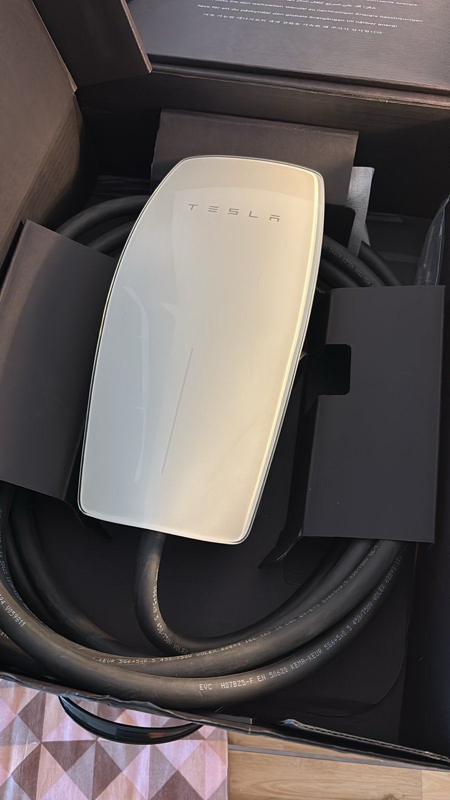 Tesla Wall Connector Gen 3 – Zo goed als nieuw + garantie, Auto diversen, Laadpalen, Ophalen of Verzenden, Zo goed als nieuw, Laadpaal