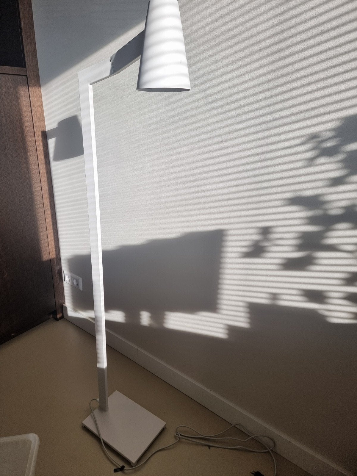 RoMi Vloerlamp Biarritz - Wit, Ophalen, E27 (groot), Zo goed als nieuw, Metaal