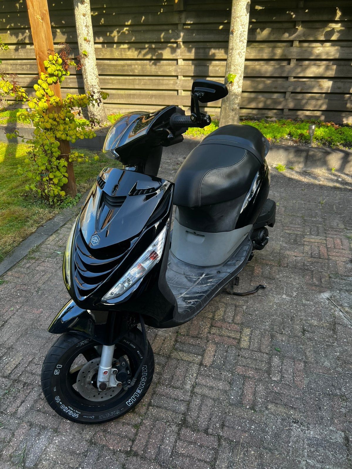 Piaggio zip 4 takt 2012, Ophalen, Maximaal 45 km/u, Zo goed als nieuw, Benzine