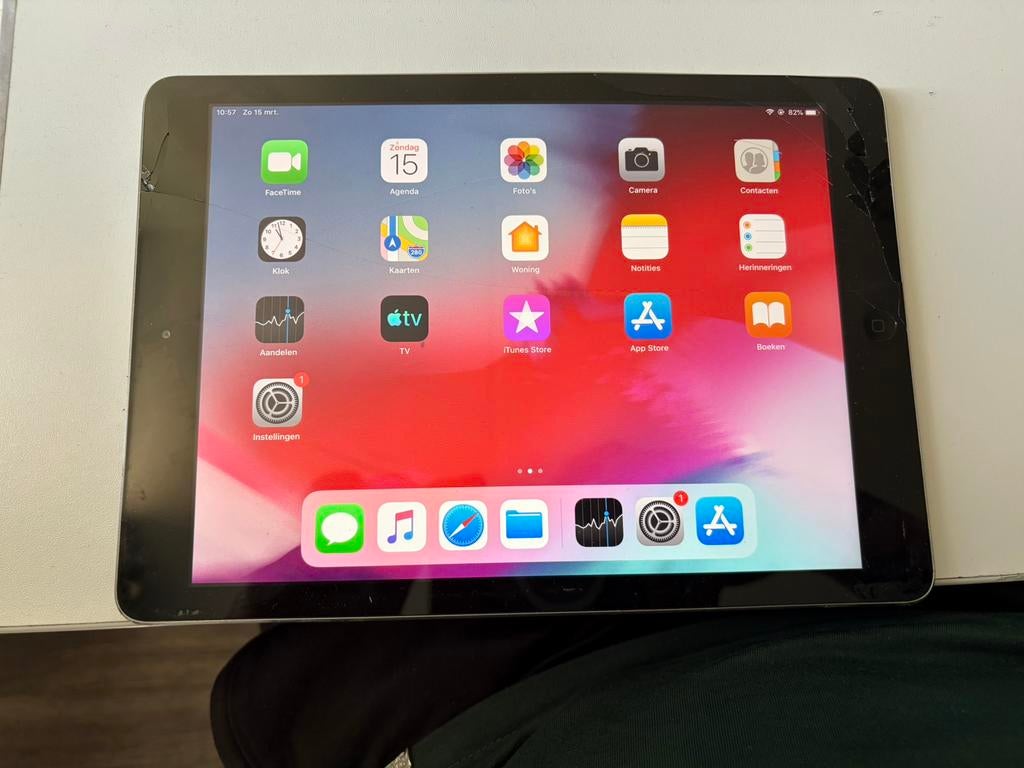 Ipad air, Computers en Software, Apple iPads, Gebruikt, Apple iPad, Zwart, 16 GB