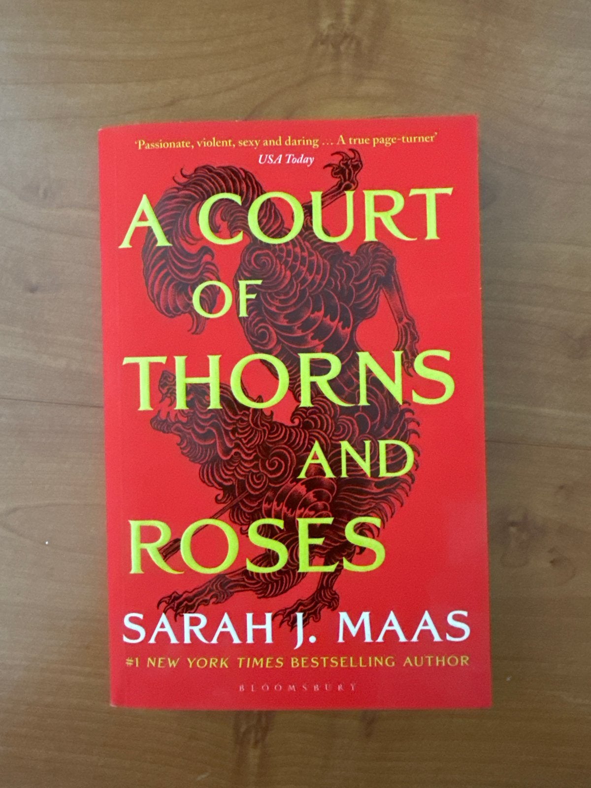 A Court of Thorns and Roses - Sarah J. Maas, Boeken, Fantasy, Ophalen of Verzenden, Zo goed als nieuw