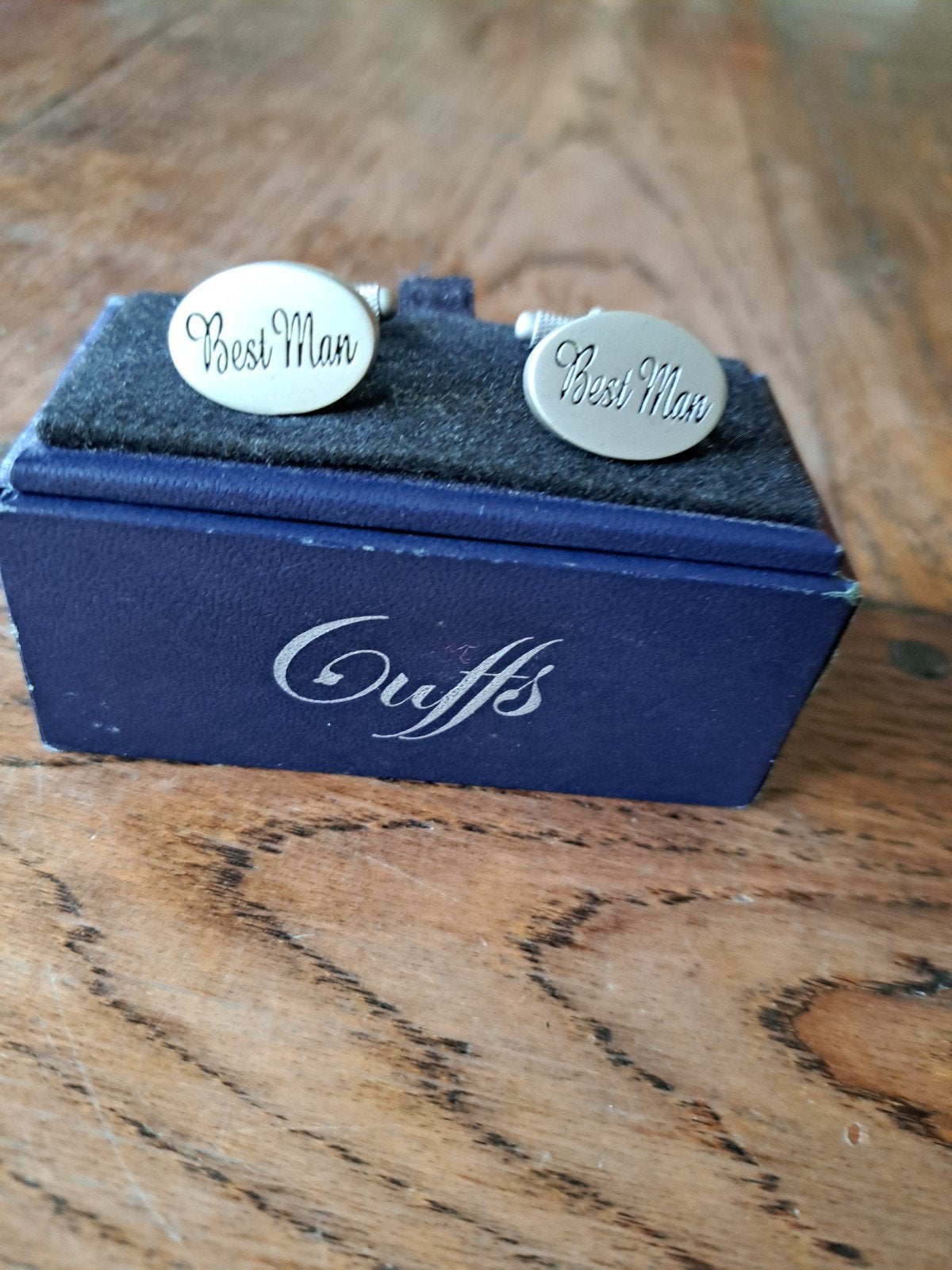 MANCHETKNOPEN MET TEKST BEST MAN NIEUW IN DOOS, Kleding | Heren, Trouwkleding en Trouwaccessoires, Ophalen of Verzenden, Nieuw